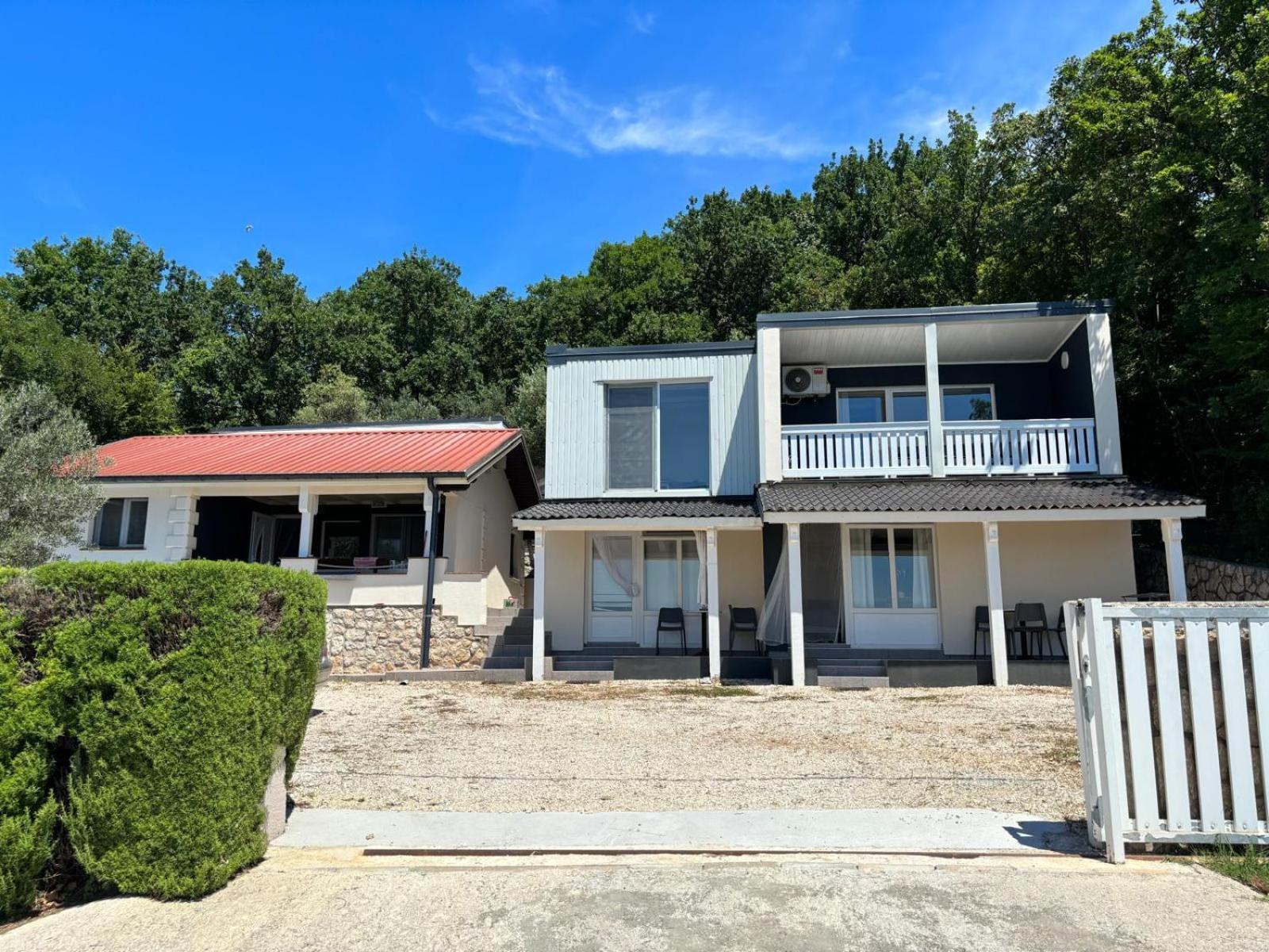 Apartmani Bosnjak Starigrad Paklenica Exterior photo