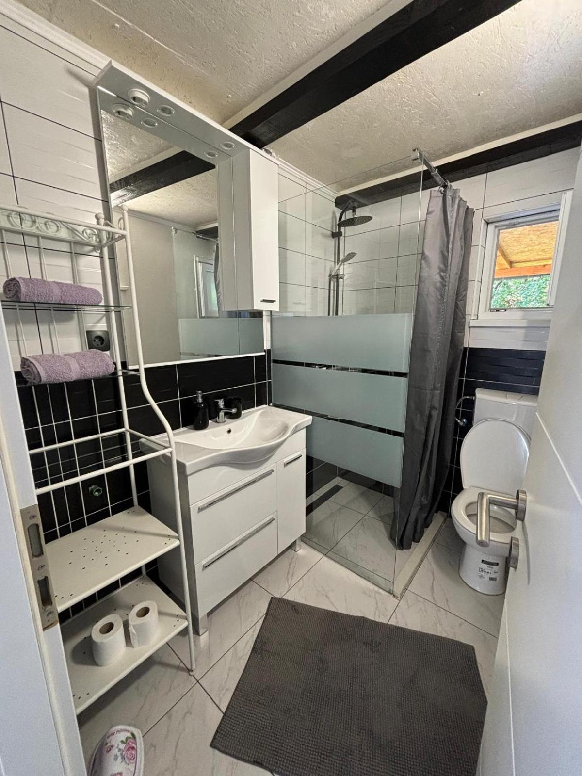 Apartmani Bosnjak Starigrad Paklenica Room photo